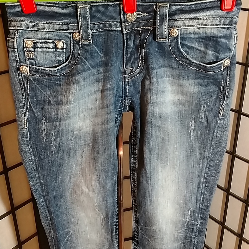 🦇😎 MISS ME 😎🦇 GuC Cross Distressed Capri